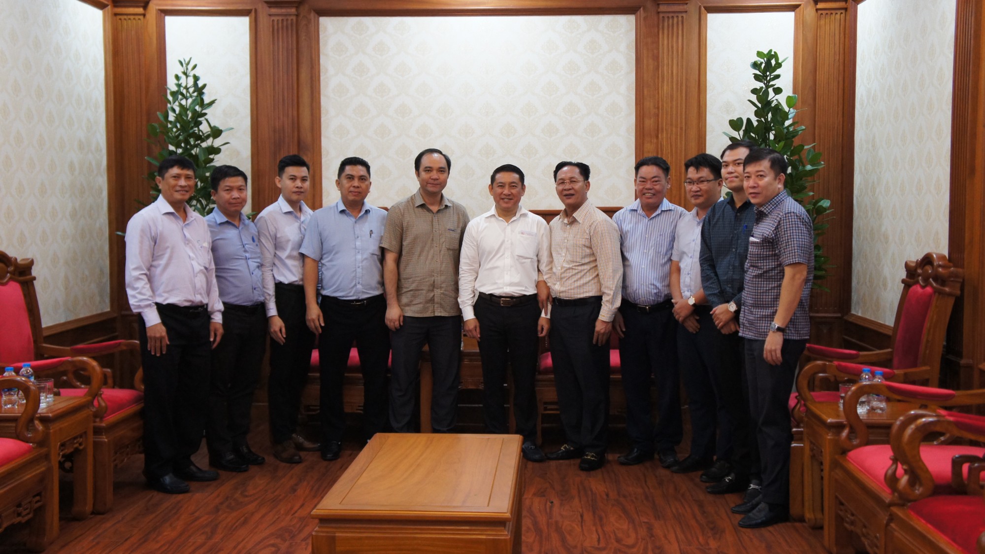 Lãnh đạo huyện Long Điền thăm, chúc mừng các doanh nghiệp nhân ngày Doanh nhân Việt Nam